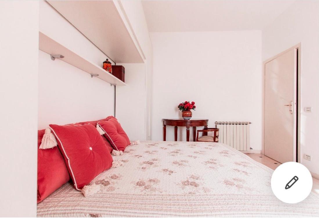 Riva Dei Fiori Apartment Viareggio Exterior foto